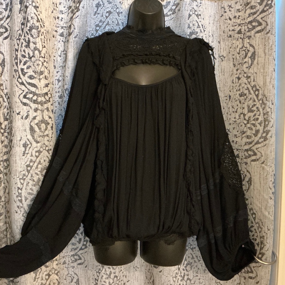 Free People Top. Small